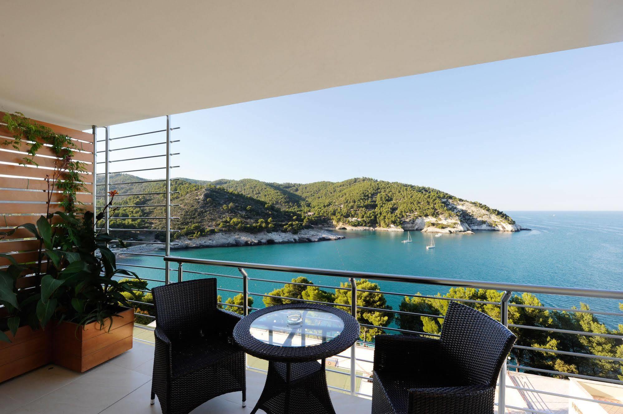 Pugnochiuso Resort - Hotel Del Faro Luaran gambar