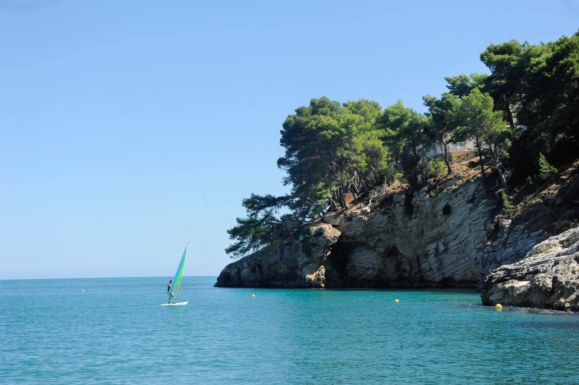 Pugnochiuso Resort - Hotel Del Faro Luaran gambar